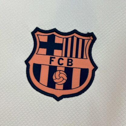 Barcelona 2024/25  Pre-match entrenamiento camiseta - Image 7