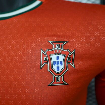 Portugal 2025/26  local manga largas camiseta versión jugador - Image 4