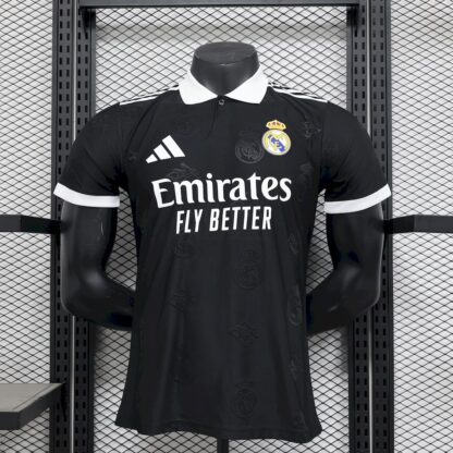 Real Madrid  2025/26 Black Special Edition camiseta versión jugador