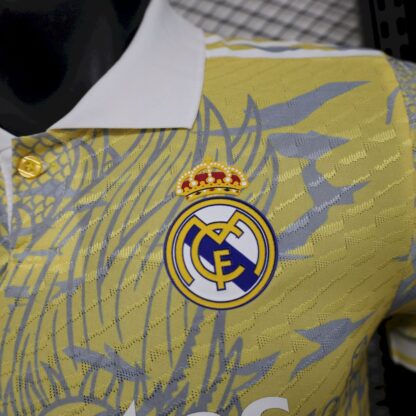 Real Madrid  2025/26 Beige special edition camiseta versión jugador - Image 5