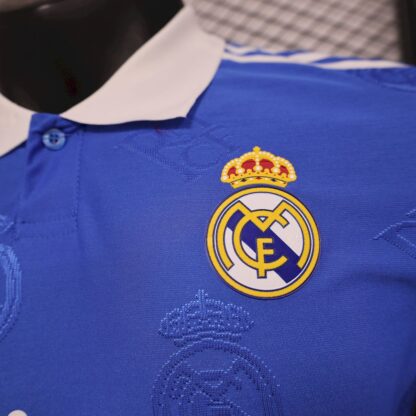 Real Madrid  2025/26 Special Edition Purple camiseta versión jugador - Image 5