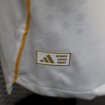 Real Madrid 2025/26 local camiseta versión jugador - Image 7