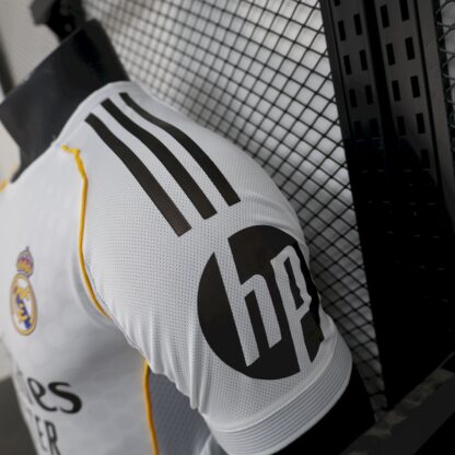 Real Madrid 2025/26 local camiseta versión jugador - Image 5