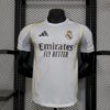 Real Madrid 2025/26 local camiseta versión jugador