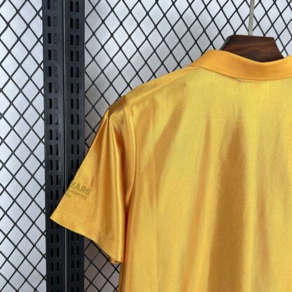 Wolves 2025/26 70th Snniversary camiseta - Image 9