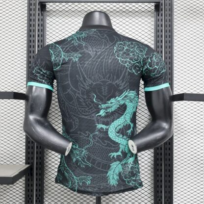 Real Madrid 2025/26 Black Green Dragon Edition camiseta versión jugador - Image 2