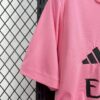 Real Madrid 2025/26 Pink special edition camiseta - Image 6