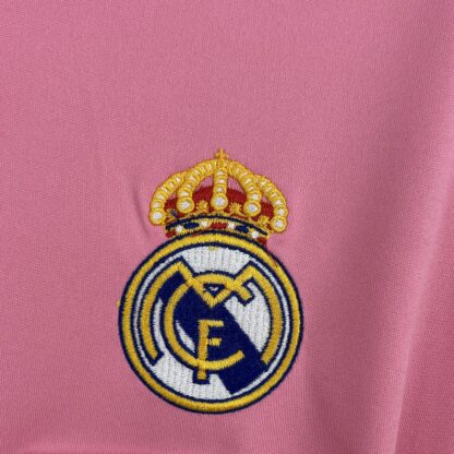 Real Madrid 2025/26 Pink special edition camiseta - Image 4
