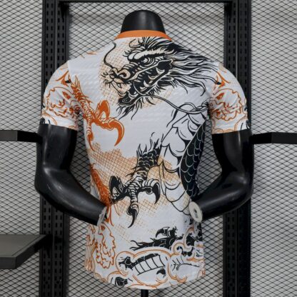 Real Madrid 2025/26 Black and white dragon version camiseta versión jugador - Image 2
