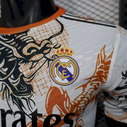 Real Madrid 2025/26 Black and white dragon version camiseta versión jugador - Image 5