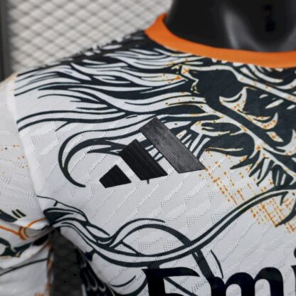Real Madrid 2025/26 Black and white dragon version camiseta versión jugador - Image 4