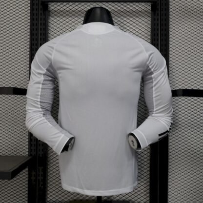Real Madrid 2025/26 local manga largas camiseta versión jugador - Image 2