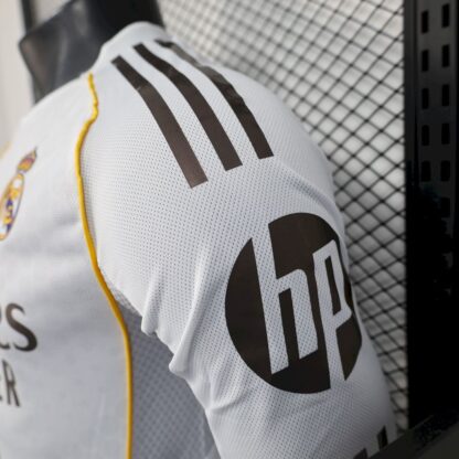 Real Madrid 2025/26 local manga largas camiseta versión jugador - Image 3