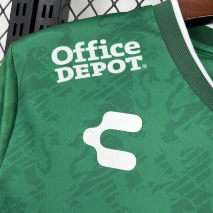 Club León F.C. 2024/25 local camiseta - Image 12