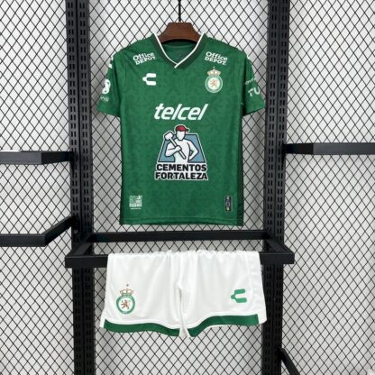 Club León F.C. 2024/25 local niños conjunto