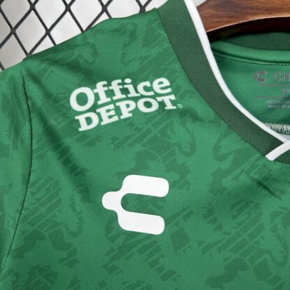 Club León F.C. 2024/25 local niños conjunto - Image 14