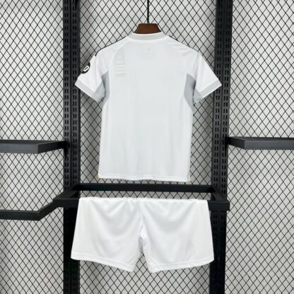 Real Madrid 2025/26 local niños conjunto - Image 2