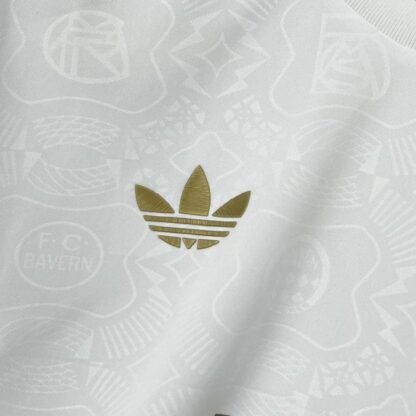 Bayern Munich 2024/25 125 Anniversary White camiseta - Image 10