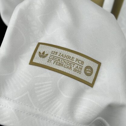 Bayern Munich 2024/25 125 Anniversary White camiseta - Image 7