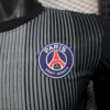 Paris Saint-Germain 2024/25 Black portero uniform camiseta versión jugador - Image 4