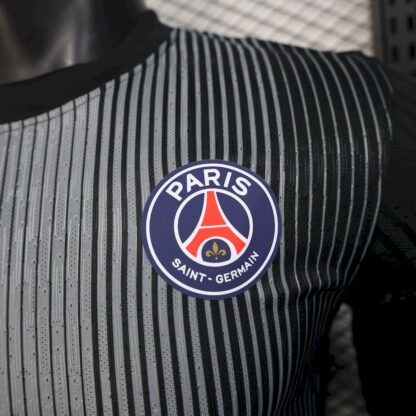 Paris Saint-Germain 2024/25 Black portero uniform camiseta versión jugador - Image 4