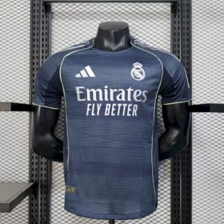 Real Madrid 2025/26 visitante camiseta versión jugador