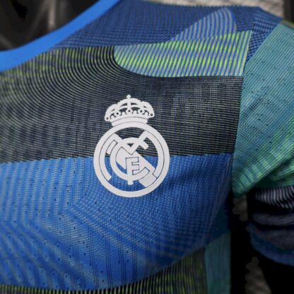 Real Madrid 2025/26 Pre-match entrenamiento suit camiseta versión jugador - Image 3