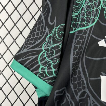 Real Madrid 2025/26 Green and Black Dragon Special Edition camiseta - Image 6