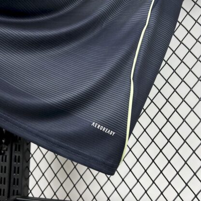 Real Madrid 2025/26 visitante camiseta - Image 3