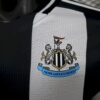 Newcastle United 2024/25 local camiseta versión jugador - Image 3