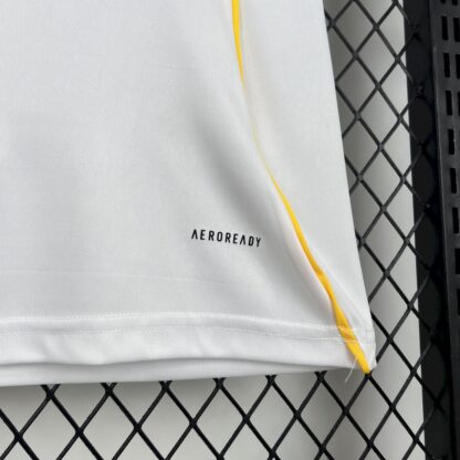 Real Madrid 2025/26 local Mujers camiseta - Image 3