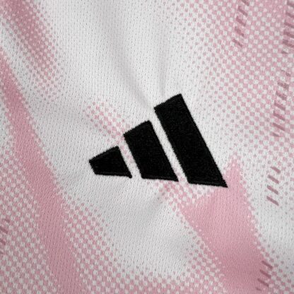 Real Madrid 2024/25 Special Edition Pink White camiseta - Image 7