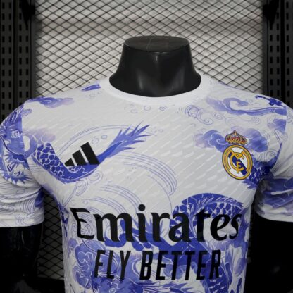 Real Madrid 2025/26 Special Edition  camiseta versión jugador - Image 3