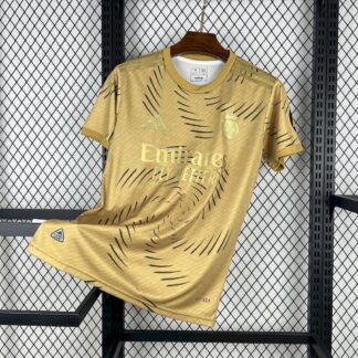 Real Madrid 2025/26 entrenamiento Gold camiseta