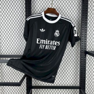 Real Madrid 2025/26 entrenamiento camiseta