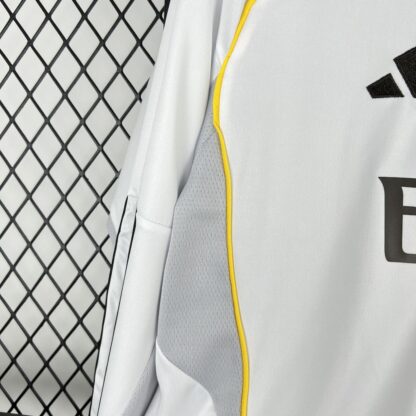 Real Madrid 2025/26 local manga largas camiseta - Image 8