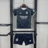 Real Madrid 2025/26 visitante niños conjunto