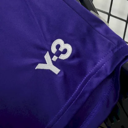 Real Madrid 2024/25 Y/3 Special Edition pantaloneta - Image 5