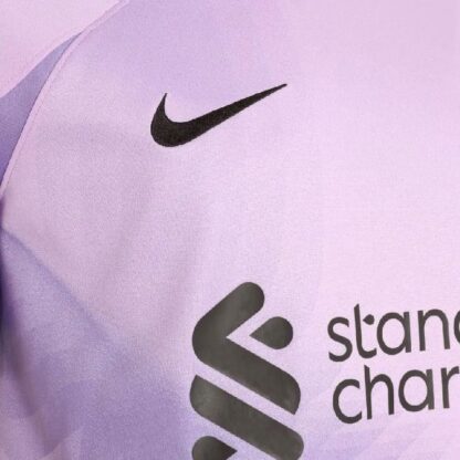 Liverpool 2022/23 portero camiseta - Image 7