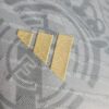 Real Madrid 2023/24 Classic Edition camiseta versión jugador - Image 5