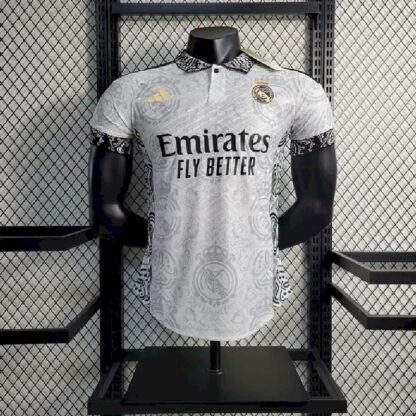 Real Madrid 2023/24 Classic Edition camiseta versión jugador