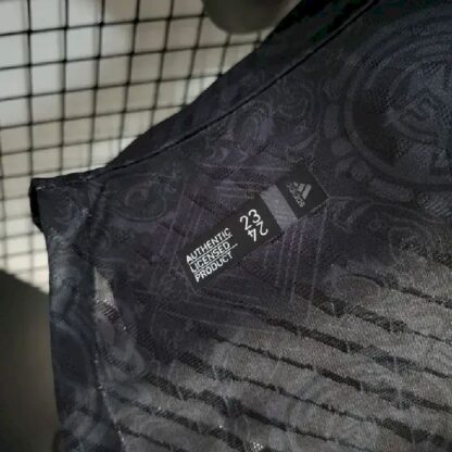 Real Madrid 2023/24 Classic Edition camiseta versión jugador - Image 7
