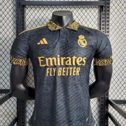 Real Madrid 2023/24 Classic Edition camiseta versión jugador - Image 2
