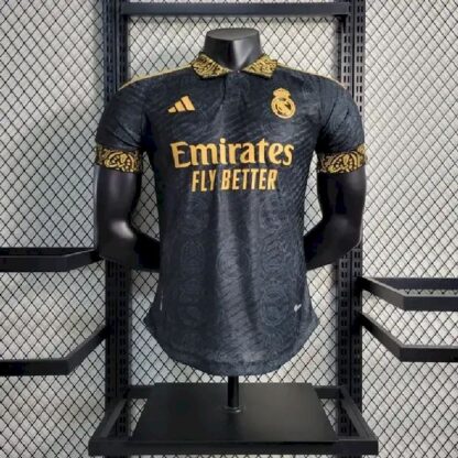 Real Madrid 2023/24 Classic Edition camiseta versión jugador