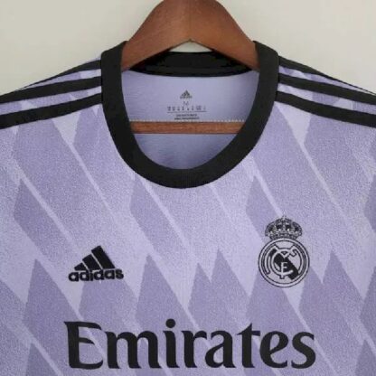 Real Madrid 2022/23 visitante camiseta - Image 3