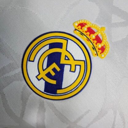 Real Madrid 2023/24 Co-branded Edition camiseta versión jugador - Image 11