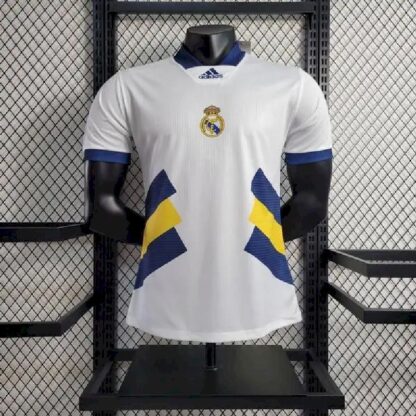 Real Madrid 2023/24 Casual camiseta versión jugador