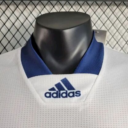 Real Madrid 2023/24 Casual camiseta versión jugador - Image 3