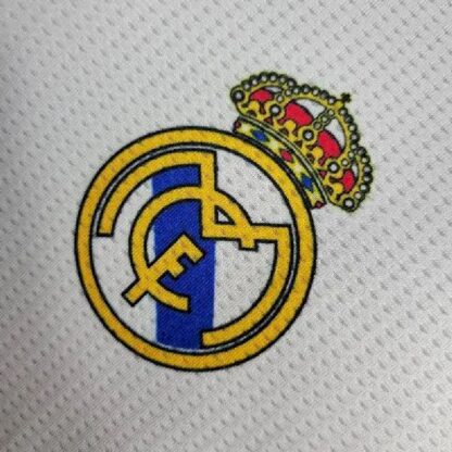 Real Madrid 2023/24 Casual camiseta versión jugador - Image 4