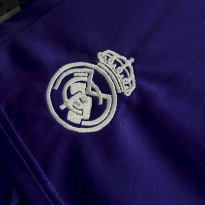 Real Madrid 2024/25 Y/3 Special Edition pantaloneta - Image 3